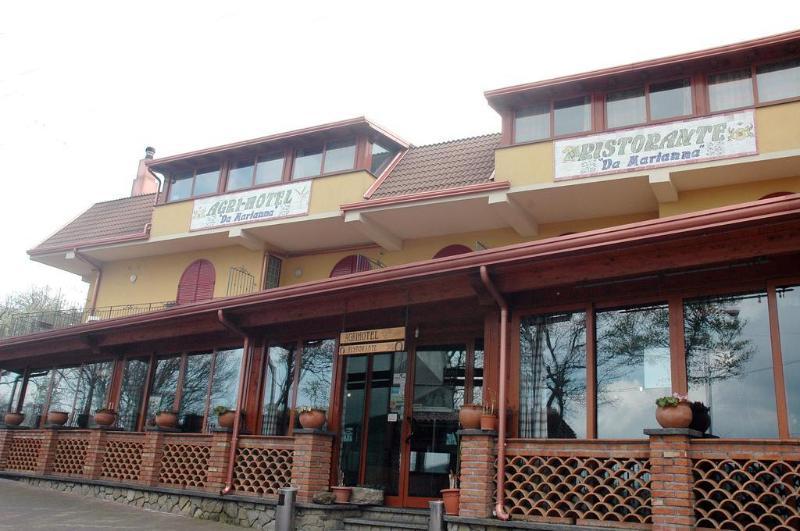 Agri-Hotel Da Marianna Resort & Spa Santa Domenica Vittoria Екстериор снимка