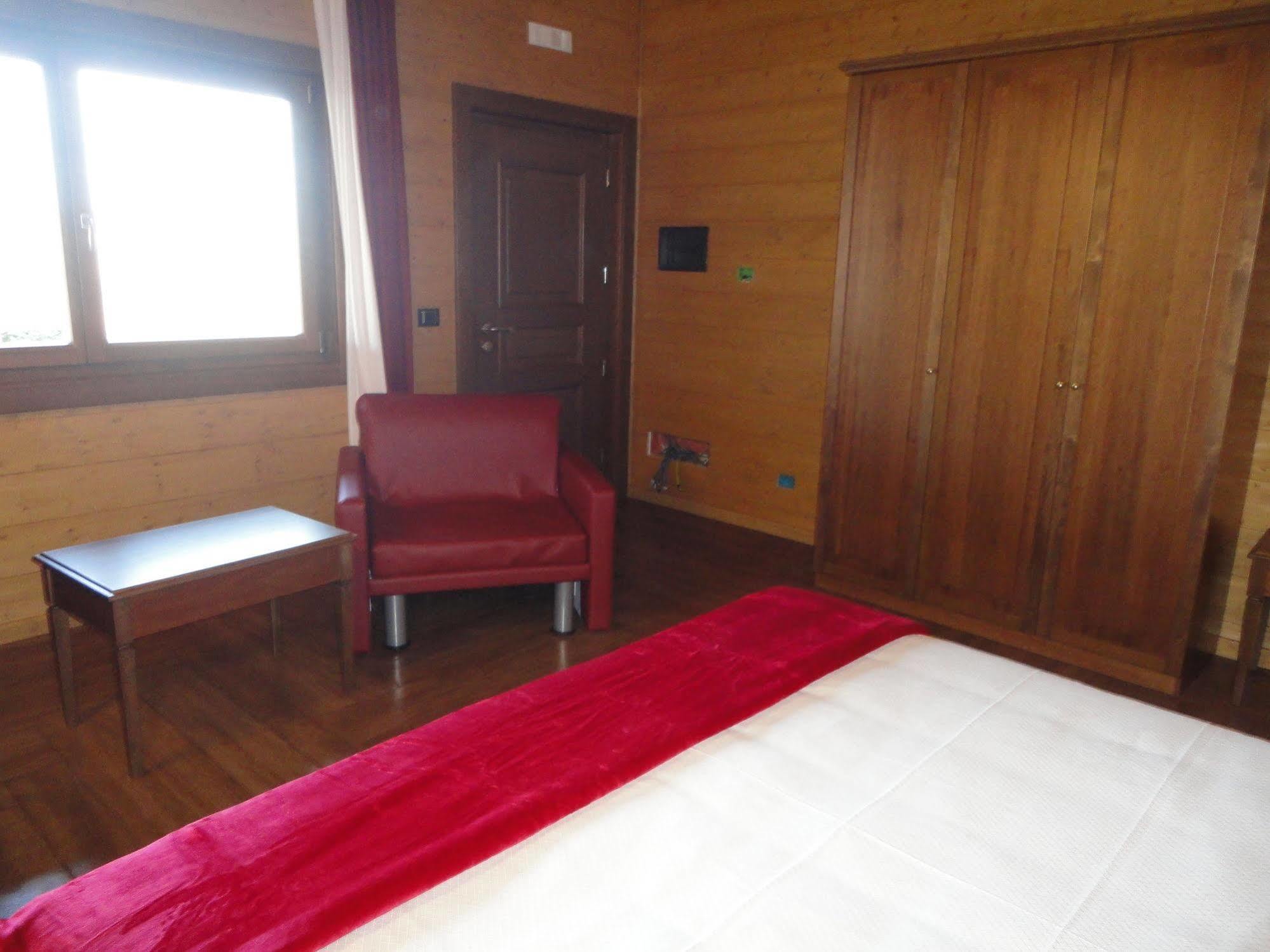 Agri-Hotel Da Marianna Resort & Spa Santa Domenica Vittoria Екстериор снимка