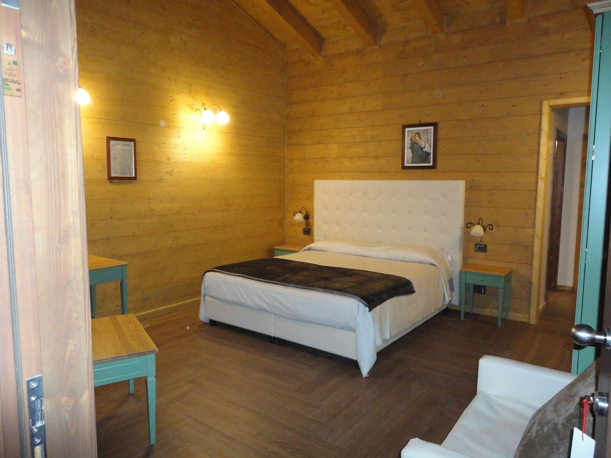 Agri-Hotel Da Marianna Resort & Spa Santa Domenica Vittoria Екстериор снимка